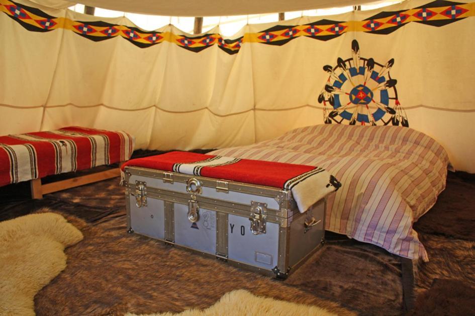 Big Sky Tipi Holidays Wartling Buitenkant foto