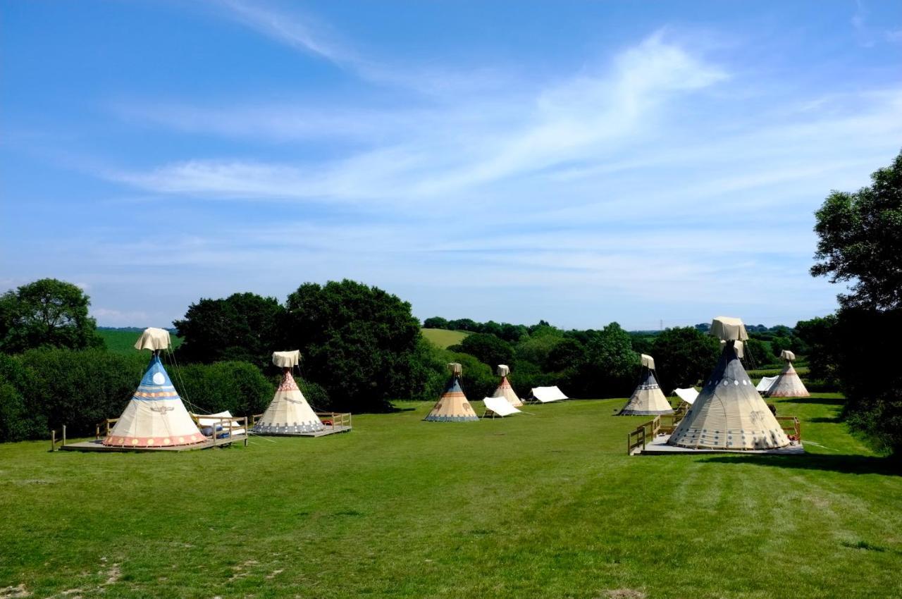 Big Sky Tipi Holidays Wartling Buitenkant foto